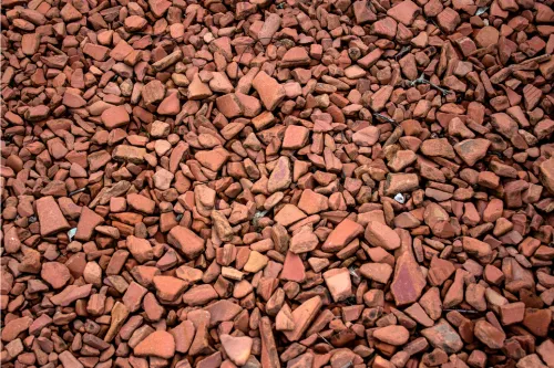 Red brick chips